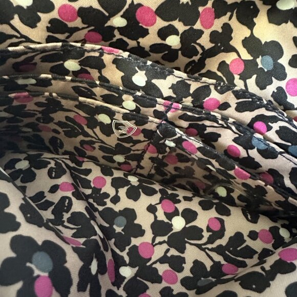 Vera Bradley Iconic RFID Navy Blue Quilted Crossbody LIKE NEW - Picture 4 of 7